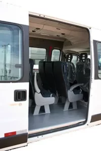 transformação van passageiro Renault Master L3H2