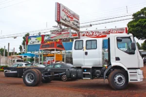 Cabine Suplementar de Fibra para Caminhão Volvo 220