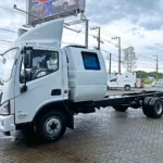 Caminhão Foton com cabine suplementar