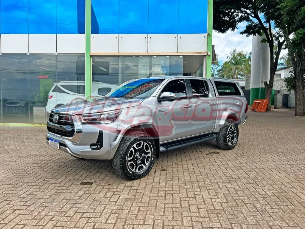 Capota de Fibra para Nova Toyota Hilux Dupla 2024, capota de fibra modelo sw4.