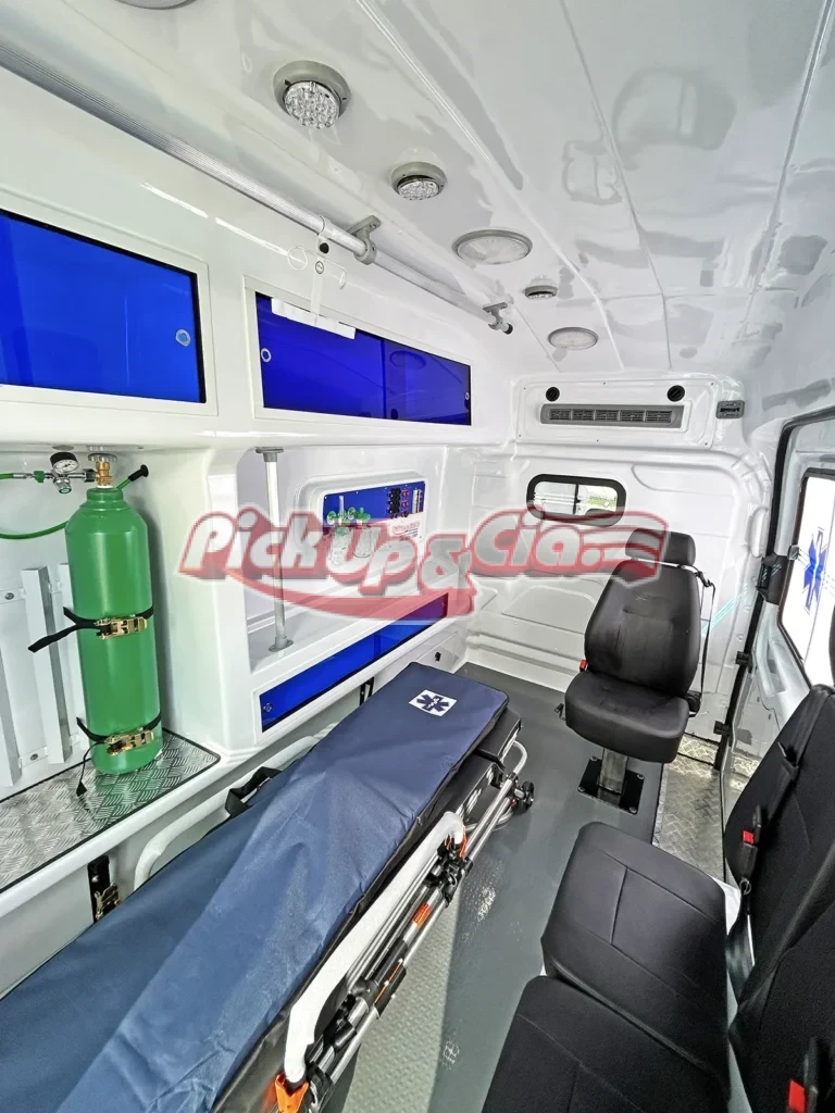 transformação renault master ambulancia uti classic