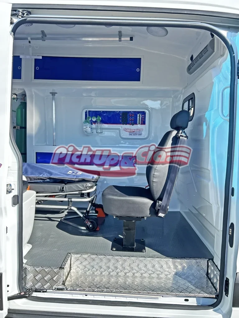 transformação renault master ambulancia uti classic