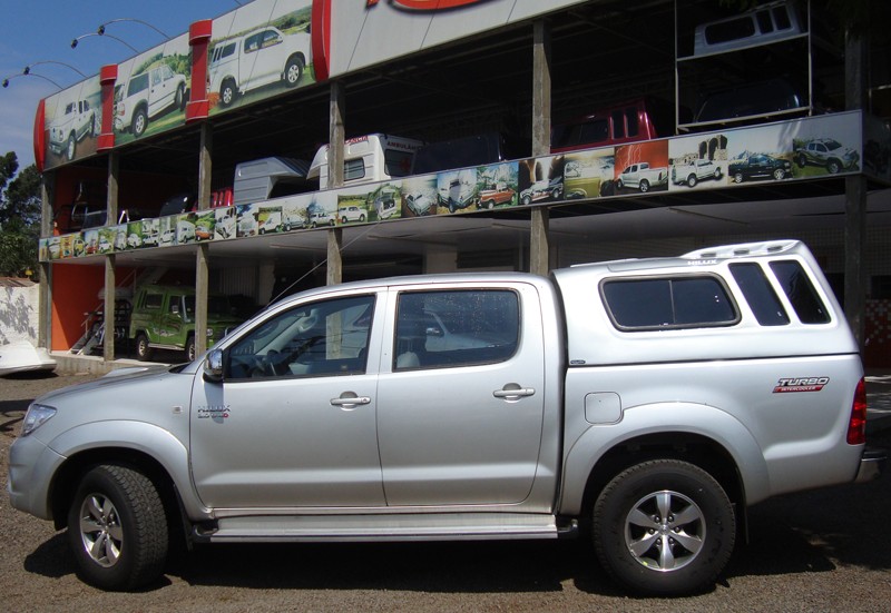 Capota de Fibra para Toyota Hilux