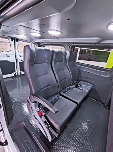 Transformação van passageiro Peugeot Expert 5+1