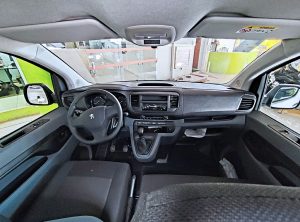 Transformação van passageiro Peugeot Expert 5+1