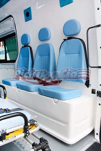 mercedes ambulância com banco bau em fibra fácil higienização