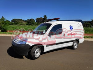 transformação Peugeot Boxer Ambulância