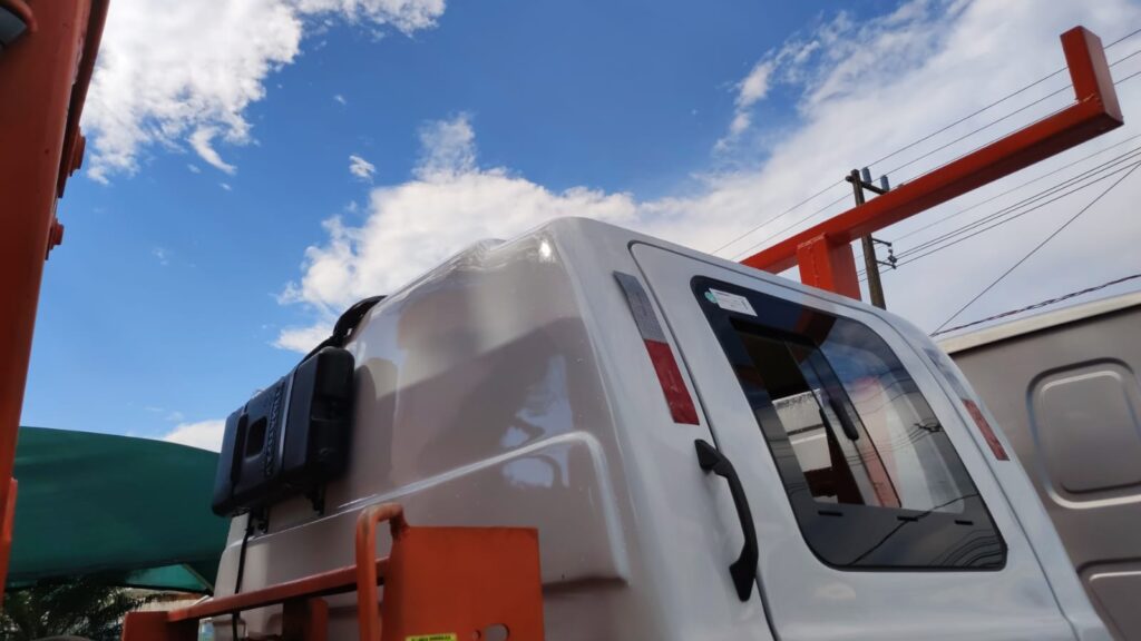 Volkswagen 17230 Cabine com interclima