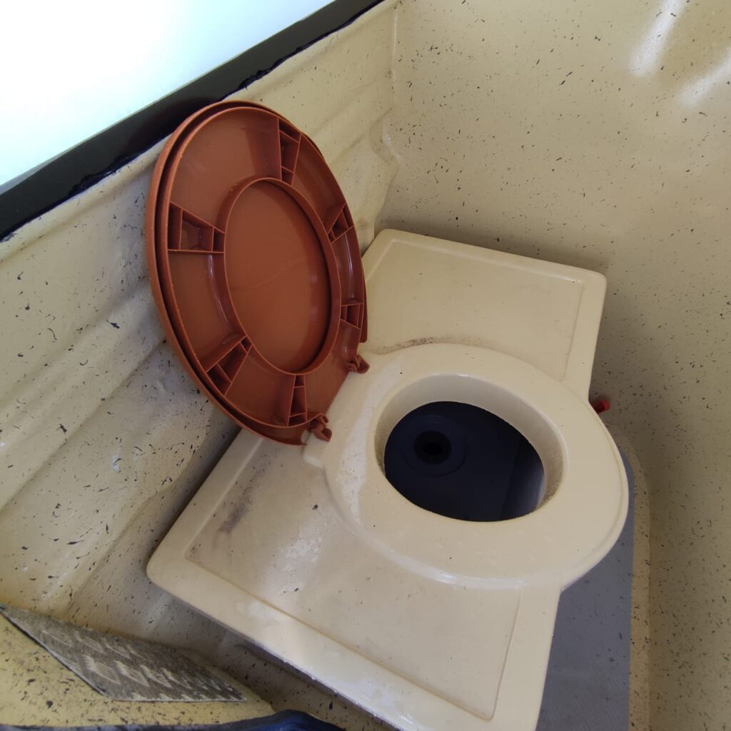 Volkswagen 24.280 com cabine