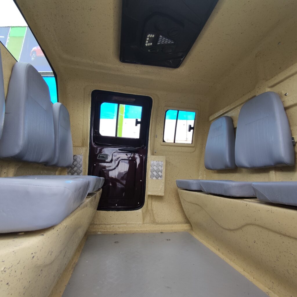 Cabine suplementar para Mercedes 1113