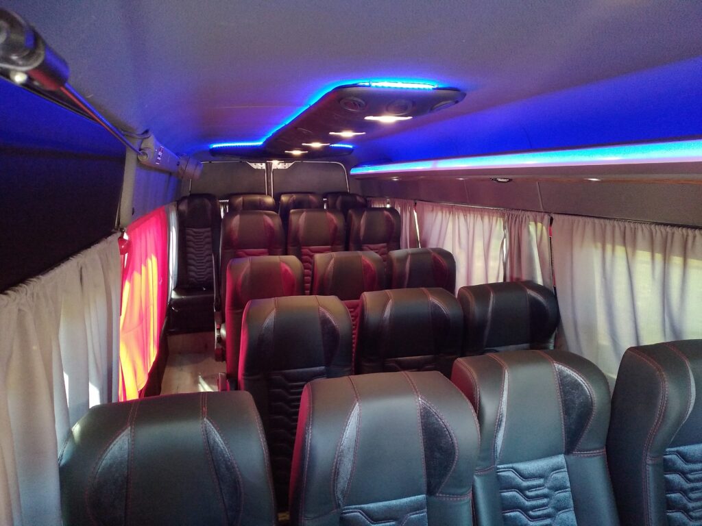 Van Passageiro Mercedes Sprinter 416 19+1 3