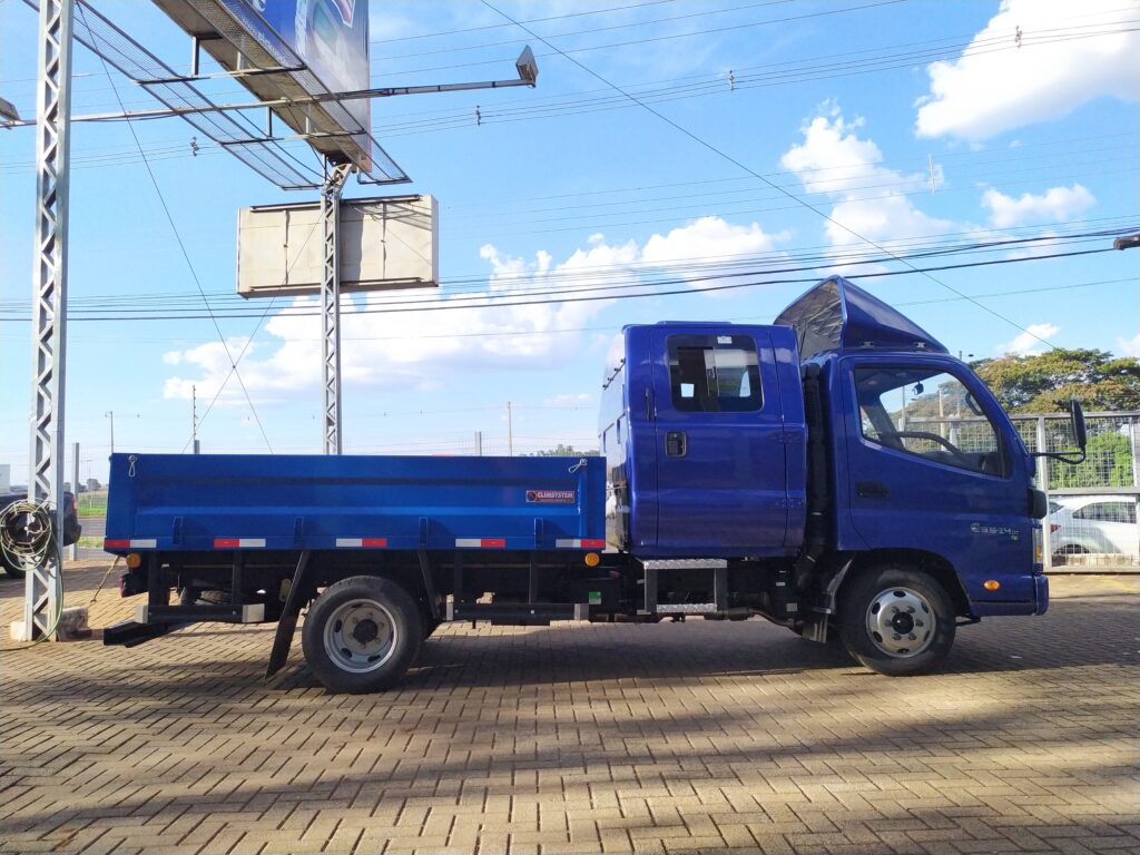 Caminhão Foton com cabine suplementar (3)