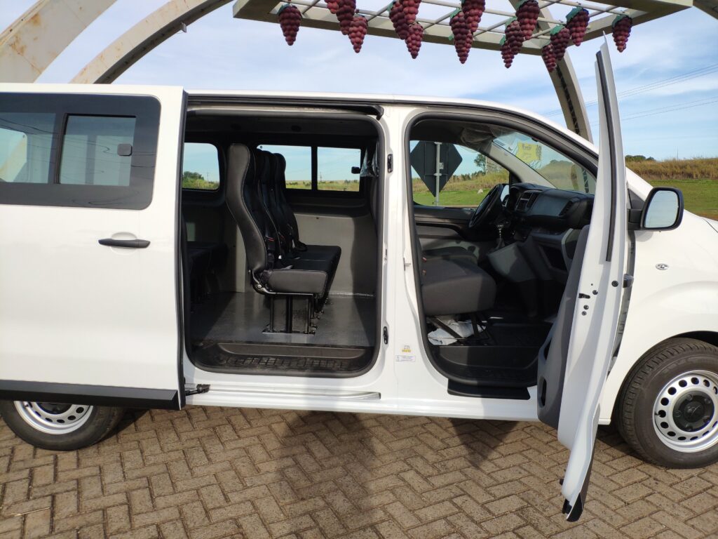 Van para Passageiro mista