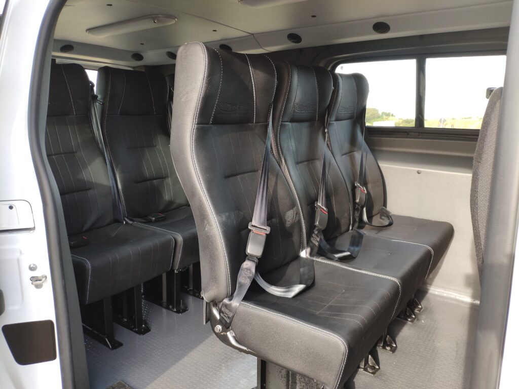 Van para Passageiro mista (2)