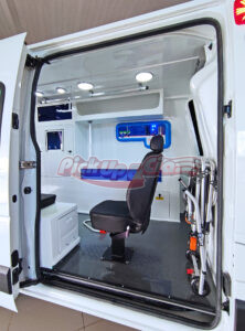 transformação renault master ambulancia uti classic